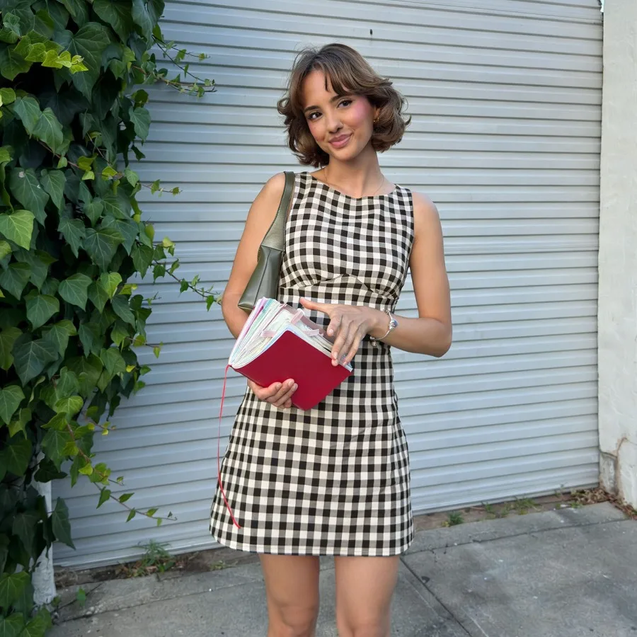 【New style】American retro casual fashion hot girl sleeveless dress women's plaid fashion lace waist A-line skirt summer
【New style】American retro casual fashion hot girl sleeveless dress women's plaid fashion lace waist A-line skirt summer