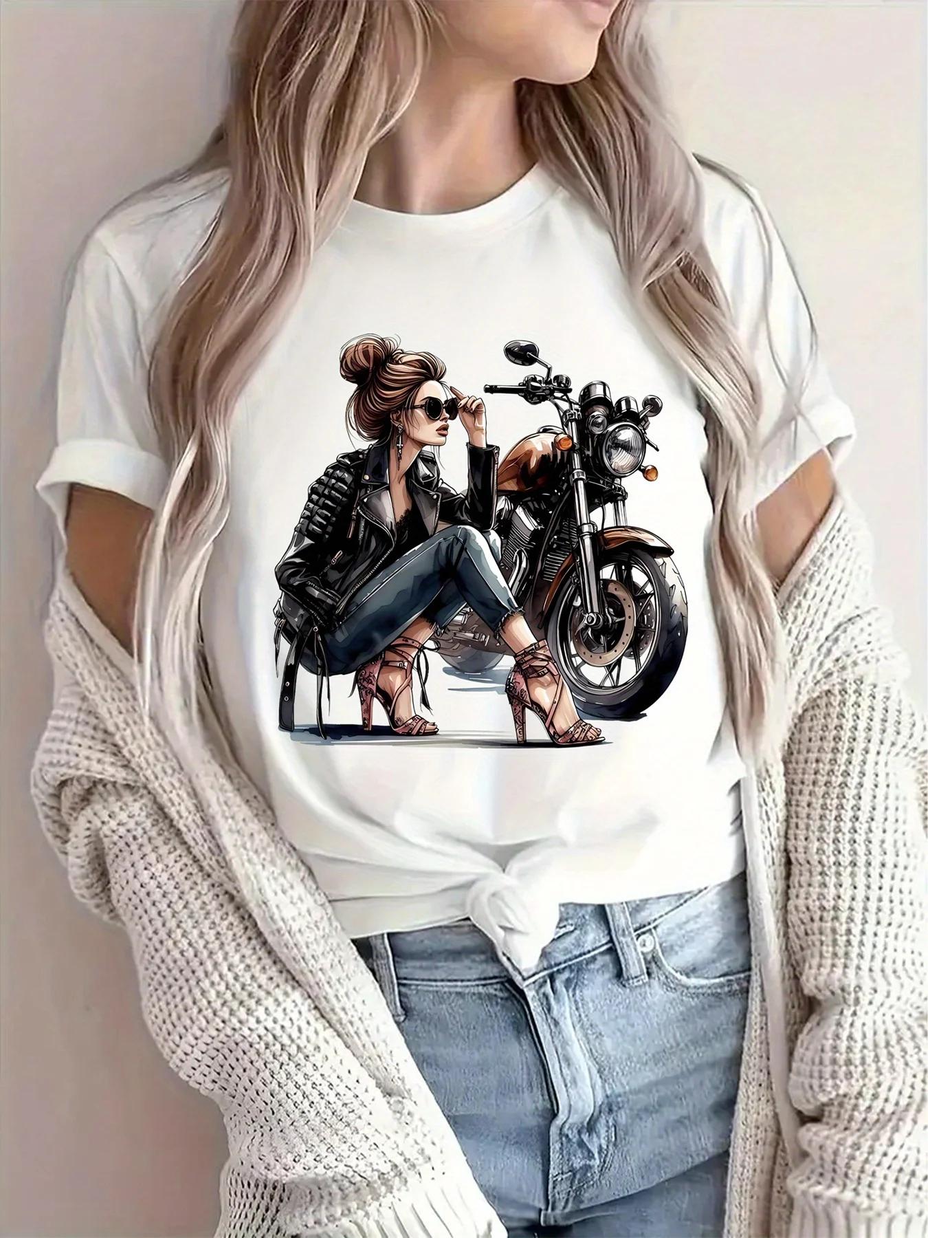 Retro Motorcycle Graphic T-Shirt for Women - Elegant Curvy Design, Pink Tee with Stylish Woman & Motorcycle Print
Retro Motorcycle Graphic T-Shirt for Women - Elegant Curvy Design, Pink Tee with Stylish Woman & Motorcycle Print