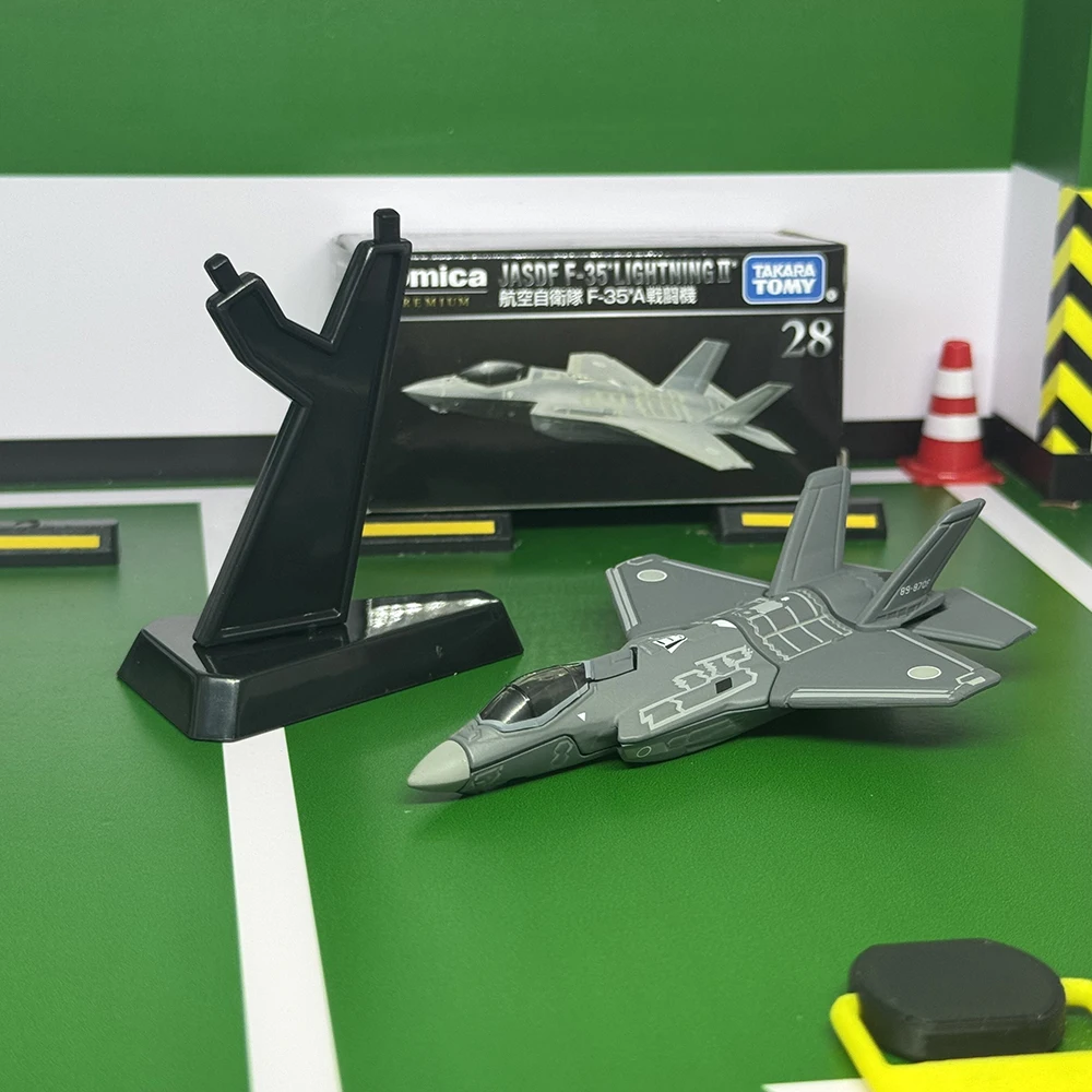 Takara Tomy Tomica Premium 28 JASDF F-35A Fighter Die Casting Static Alloy Car Mode Collection Display Boy Toy Gift
Takara Tomy Tomica Premium 28 JASDF F-35A Fighter Die Casting Static Alloy Car Mode Collection Display Boy Toy Gift