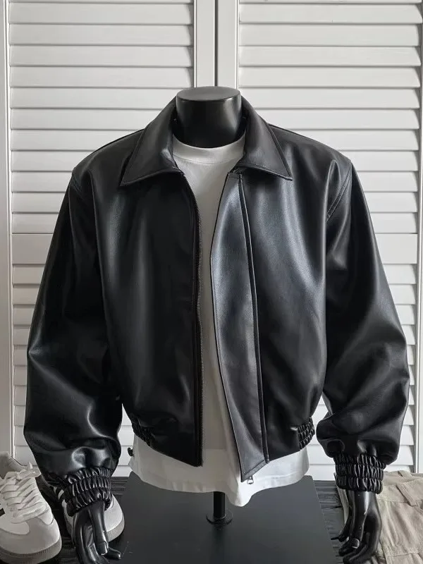 Мужская кожаная куртка Bla Leather Jaet, приталенная, в стиле мотоциклетной куртки, Cleanfit, модная, брендовая, с воротником-стойкой, на молнии, повседневная, весна-осень
Мужская кожаная куртка Bla Leather Jaet, приталенная, в стиле мотоциклетной куртки, Cleanfit, модная, брендовая, с воротником-стойкой, на молнии, повседневная, весна-осень