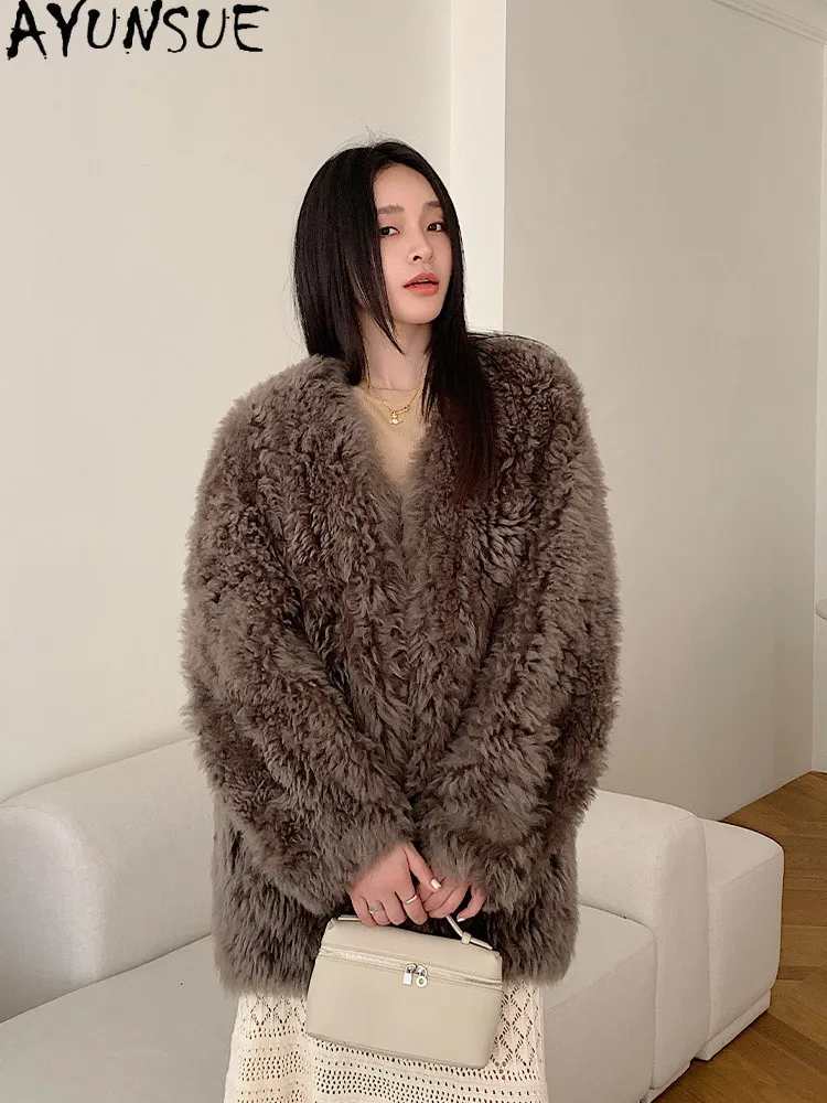 AYUNSUE Tuscary Real Leather Jacket Women Natural Sheepskin Fur Coat 2026 Winter Clothing Womens Coats Fashion Casaco Feminino
AYUNSUE Tuscary Real Leather Jacket Women Natural Sheepskin Fur Coat 2026 Winter Clothing Womens Coats Fashion Casaco Feminino