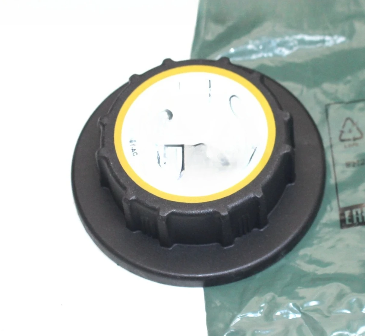 1pc for Range Rover Defender discovers 5 star pulse 140KPA water bottle cap
1pc for Range Rover Defender discovers 5 star pulse 140KPA water bottle cap