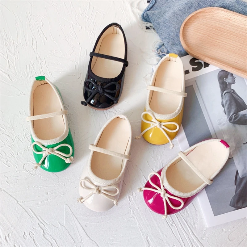 Autumn Children Mirror Leather Shoes Infant Baby Girls Bow Lace-up Princess Shoes Newborn Kids Soft Sole Flat Casual Shoes
Autumn Children Mirror Leather Shoes Infant Baby Girls Bow Lace-up Princess Shoes Newborn Kids Soft Sole Flat Casual Shoes