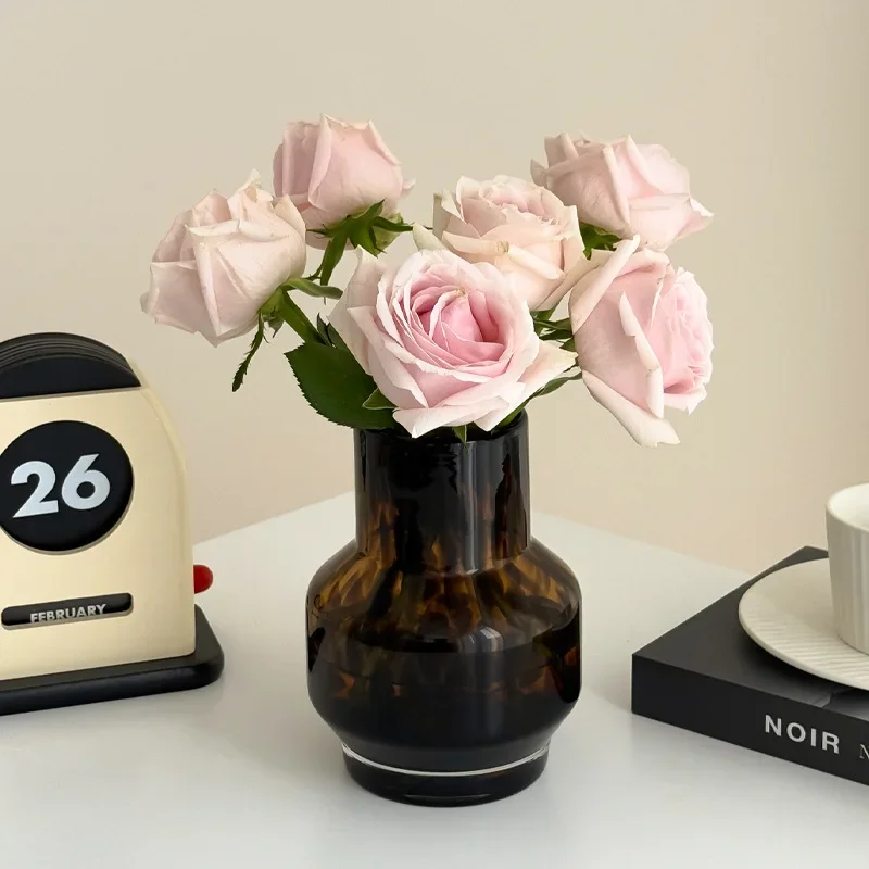 CL wholesale retro water raised flowers dried flower arranger leopard print vase glass living room decoration
CL wholesale retro water raised flowers dried flower arranger leopard print vase glass living room decoration