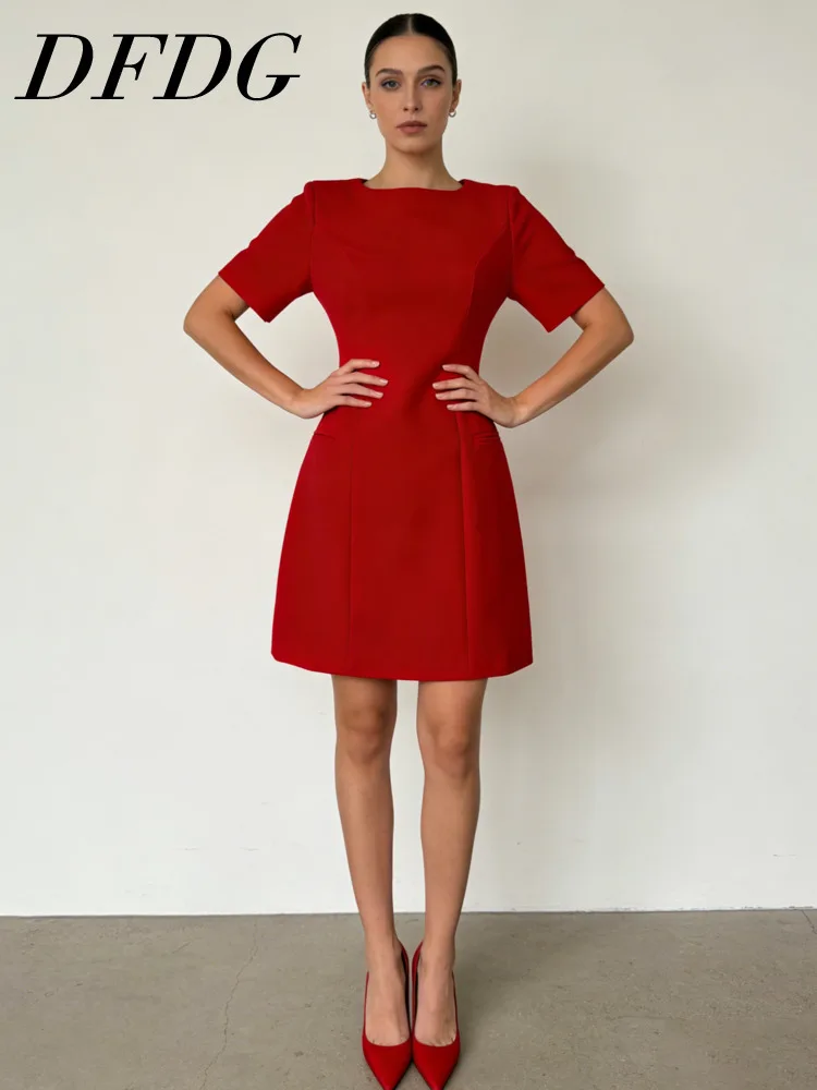 Женское платье DFDG: весенне-летнее, с круглым вырезом, коротким рукавом, приталенное, А-силуэт, мини, повседневное, для офиса и свиданий, модное, женственное, тренд 2026 года
Женское платье DFDG: весенне-летнее, с круглым вырезом, коротким рукавом, приталенное, А-силуэт, мини, повседневное, для офиса и свиданий, модное, женственное, тренд 2026 года
