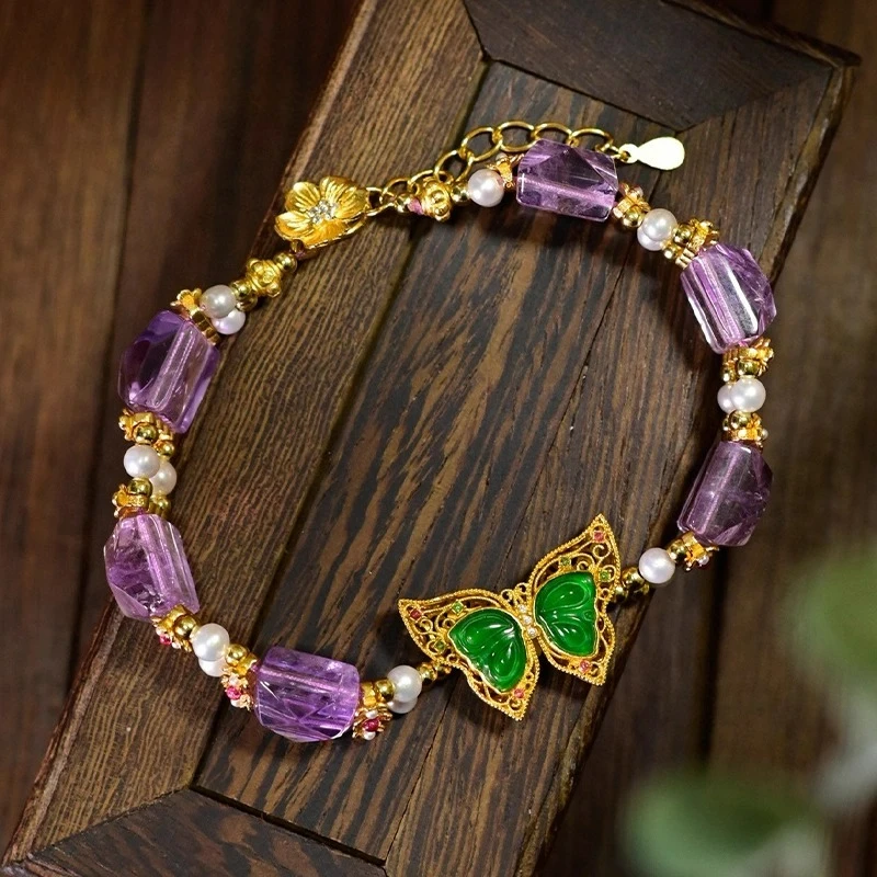 Браслет из натурального аметиста с изумрудной нефритовой бабочкой, цепочка из стерлингового серебра, золота и драгоценных камней в китайском стиле
Браслет из натурального аметиста с изумрудной нефритовой бабочкой, цепочка из стерлингового серебра, золота и драгоценных камней в китайском стиле