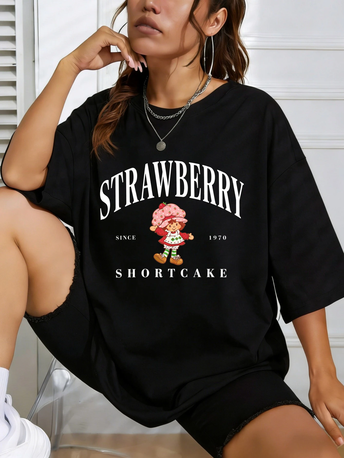 Женская хлопковая футболка оверсайз с милым принтом Strawberry Shortcake, повседневная летняя футболка с коротким рукавом, подарок для нее
Женская хлопковая футболка оверсайз с милым принтом Strawberry Shortcake, повседневная летняя футболка с коротким рукавом, подарок для нее