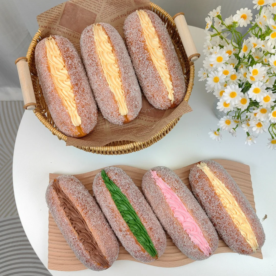 Artificial Coconut Cream Bread Model Fake Food PU Simulation Dessert Photography Props Bakery Shop Window Display Decorations
Artificial Coconut Cream Bread Model Fake Food PU Simulation Dessert Photography Props Bakery Shop Window Display Decorations
