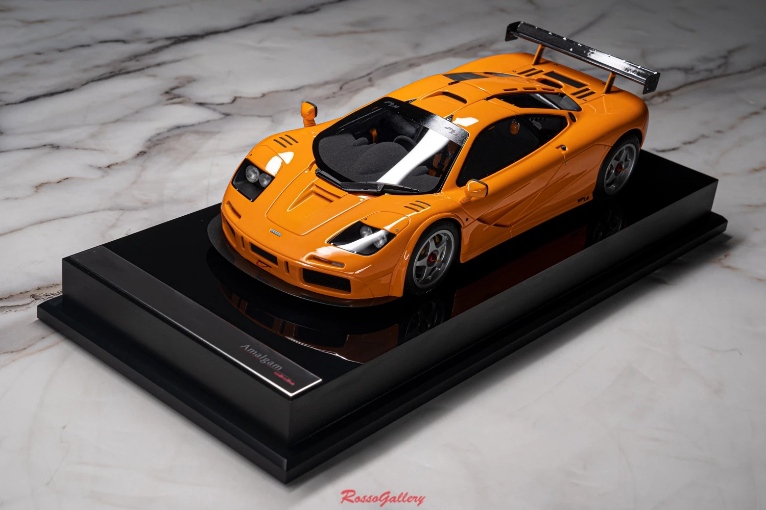 Amalgam AMA 1:18 F1 LM GTR Orange Simulation Limited Edition Resin Metal Static Car Model Toy Gift
Amalgam AMA 1:18 F1 LM GTR Orange Simulation Limited Edition Resin Metal Static Car Model Toy Gift