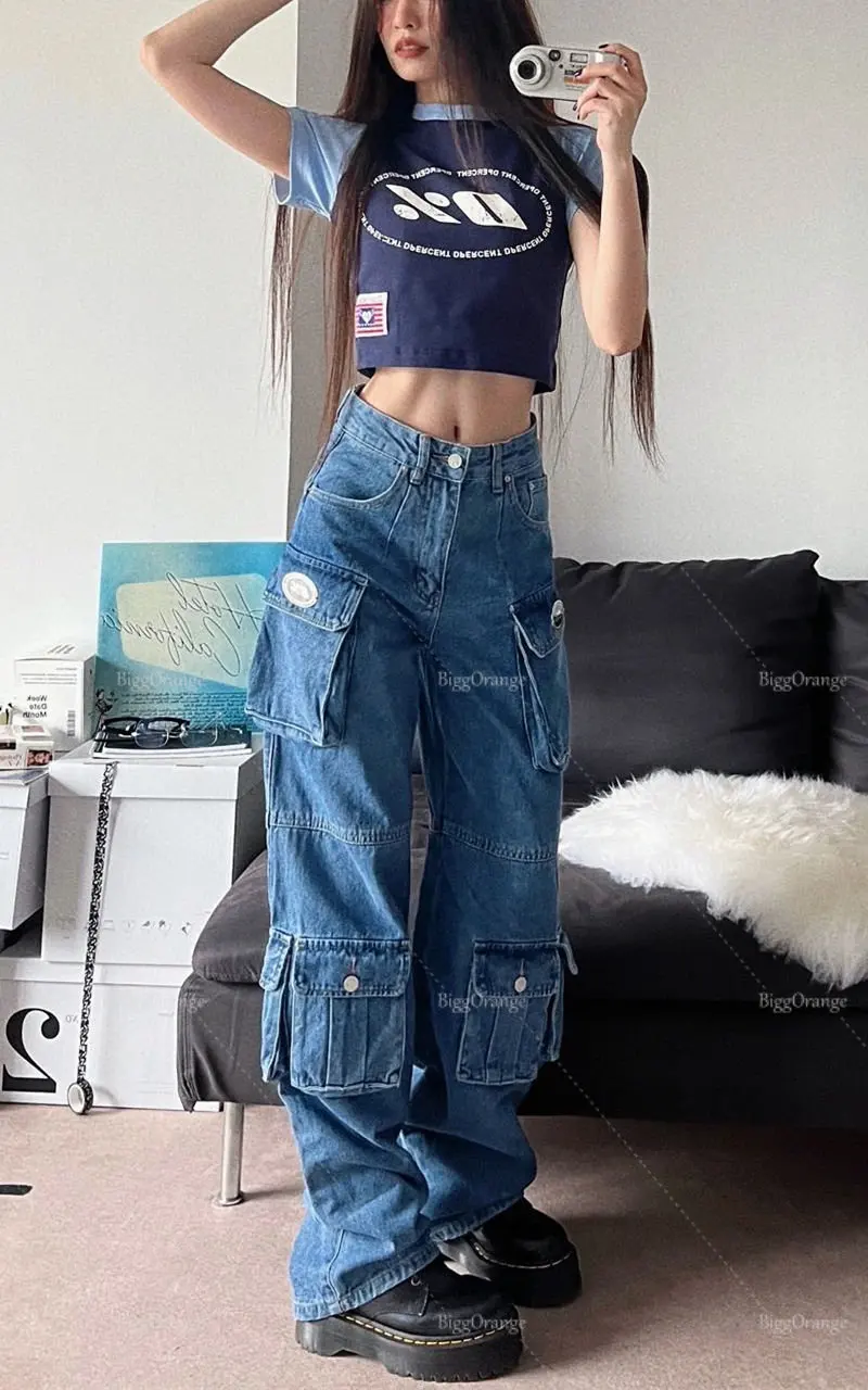 American multi pocket overalls jeans women wide leg pants 2022 new high Large size high waist straight tube loose Cargo skinny
American multi pocket overalls jeans women wide leg pants 2022 new high Large size high waist straight tube loose Cargo skinny