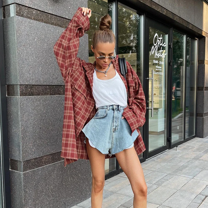 Женская весенняя рубашка большого размера, топ 2026, уличная одежда, клетчатые повседневные блузки с длинными рукавами, винтажная женская верхняя одежда, хлопковая футболка, топ
Женская весенняя рубашка большого размера, топ 2026, уличная одежда, клетчатые повседневные блузки с длинными рукавами, винтажная женская верхняя одежда, хлопковая футболка, топ