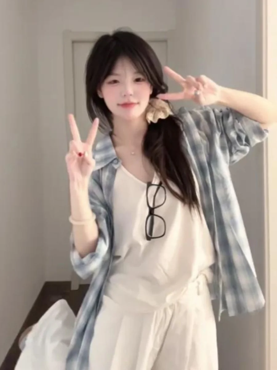 Рубашки с длинным рукавом, женские хлопковые минималистичные рубашки на пуговицах, свободный крой, весенние повседневные молодежные женские топы в консервативном стиле, простые молодежные топы 
Рубашки с длинным рукавом, женские хлопковые минималистичные рубашки на пуговицах, свободный крой, весенние повседневные молодежные женские топы в консервативном стиле, простые молодежные топы