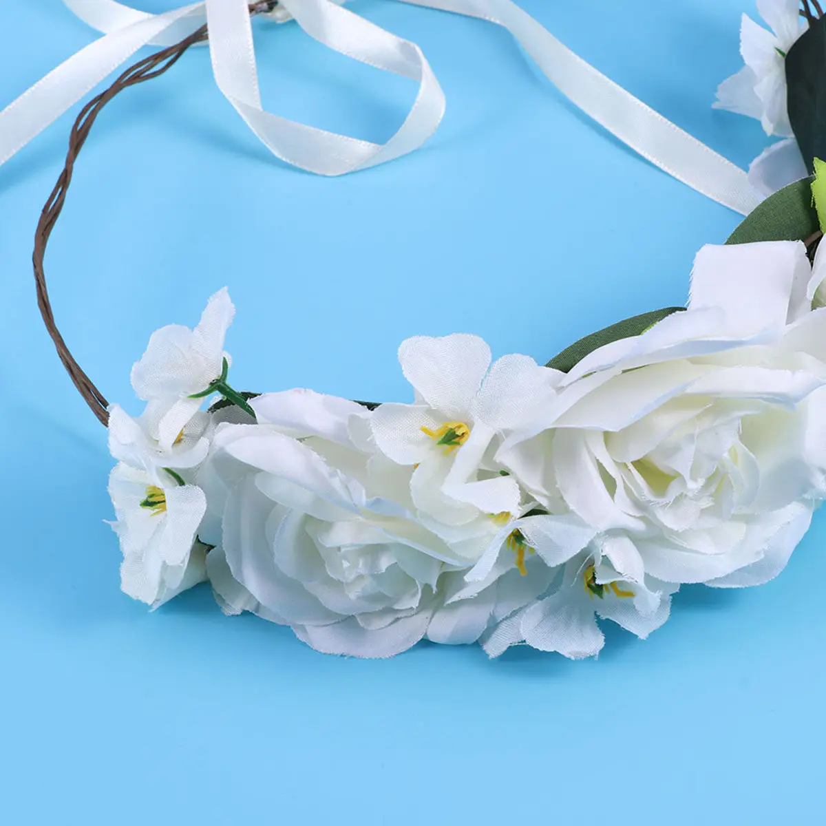 Elegant Flower Hair Band for Women Rose Wreath Crown Adjustable Ribbon Design Perfect for Wedding Party Cosplay Gift
Elegant Flower Hair Band for Women Rose Wreath Crown Adjustable Ribbon Design Perfect for Wedding Party Cosplay Gift