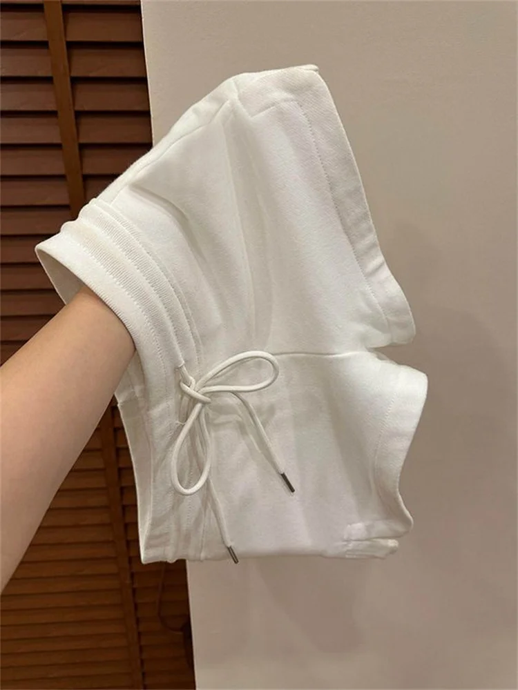 High Waist Wide Leg Drawstring Shorts Women Summer Korean Loose Versatile Sports Outdoor Casual Pants Trendy Size
High Waist Wide Leg Drawstring Shorts Women Summer Korean Loose Versatile Sports Outdoor Casual Pants Trendy Size
