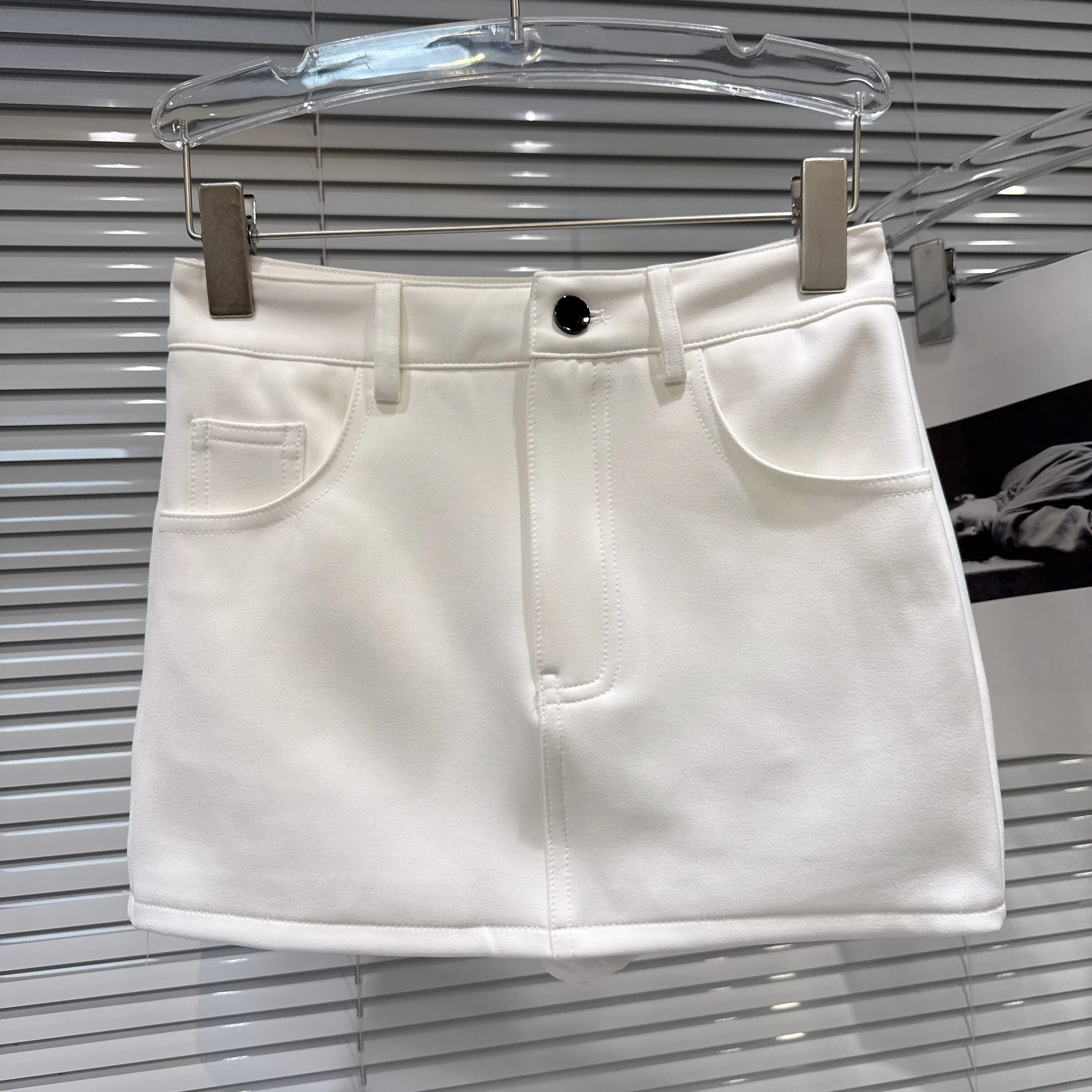 Gagarich 2026 Design Sense Niche Spring New Style Pure Desire Simple Solid Color Anti Light Bag Hip Half Body Skirt Women
Gagarich 2026 Design Sense Niche Spring New Style Pure Desire Simple Solid Color Anti Light Bag Hip Half Body Skirt Women