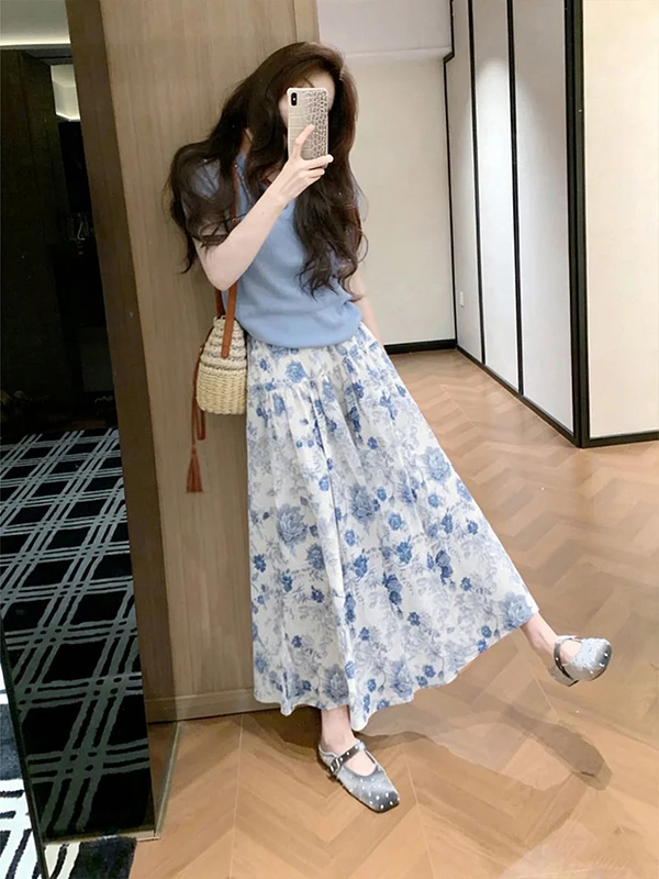 Summer 2026 New Fashionable Casual Ladies Set High Waist Midi Skirt Short Sleeve round Neck T-Shirt Two-Piece Ensemble
Summer 2026 New Fashionable Casual Ladies Set High Waist Midi Skirt Short Sleeve round Neck T-Shirt Two-Piece Ensemble