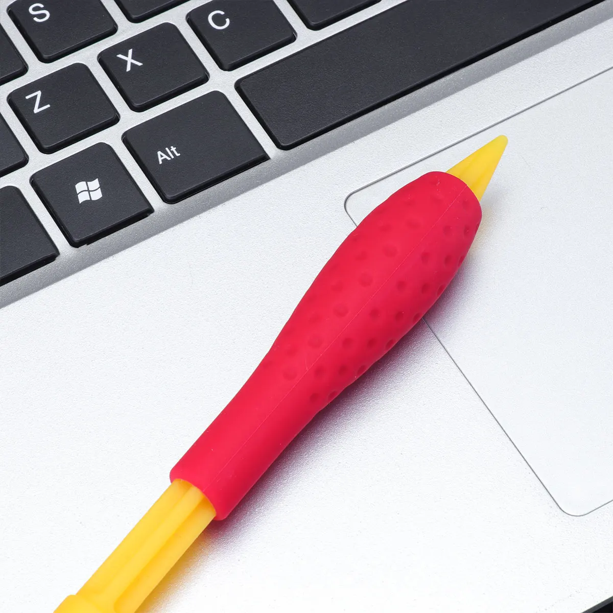 Premium Silicone Stylus Protective Cover Dust-Free Shockproof Anti-Scratch Lightweight Comfortable Sleeve For Pencil Grey
Premium Silicone Stylus Protective Cover Dust-Free Shockproof Anti-Scratch Lightweight Comfortable Sleeve For Pencil Grey