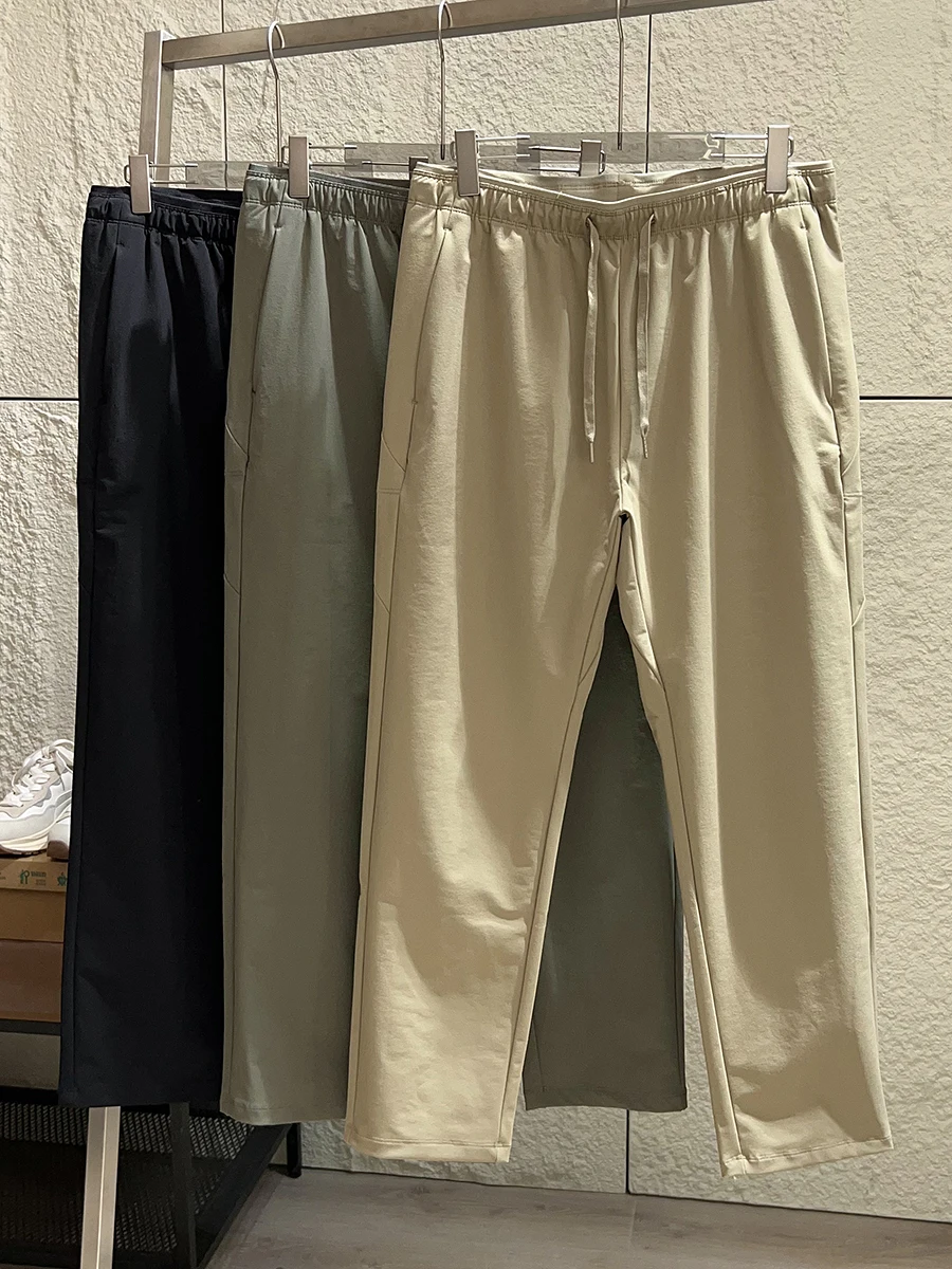High-End Outdoor Men's 3D Tailored Loose Straight Leg Casual Pants Soft Trousers Windproof Water-Resistant Fashionable
High-End Outdoor Men's 3D Tailored Loose Straight Leg Casual Pants Soft Trousers Windproof Water-Resistant Fashionable
