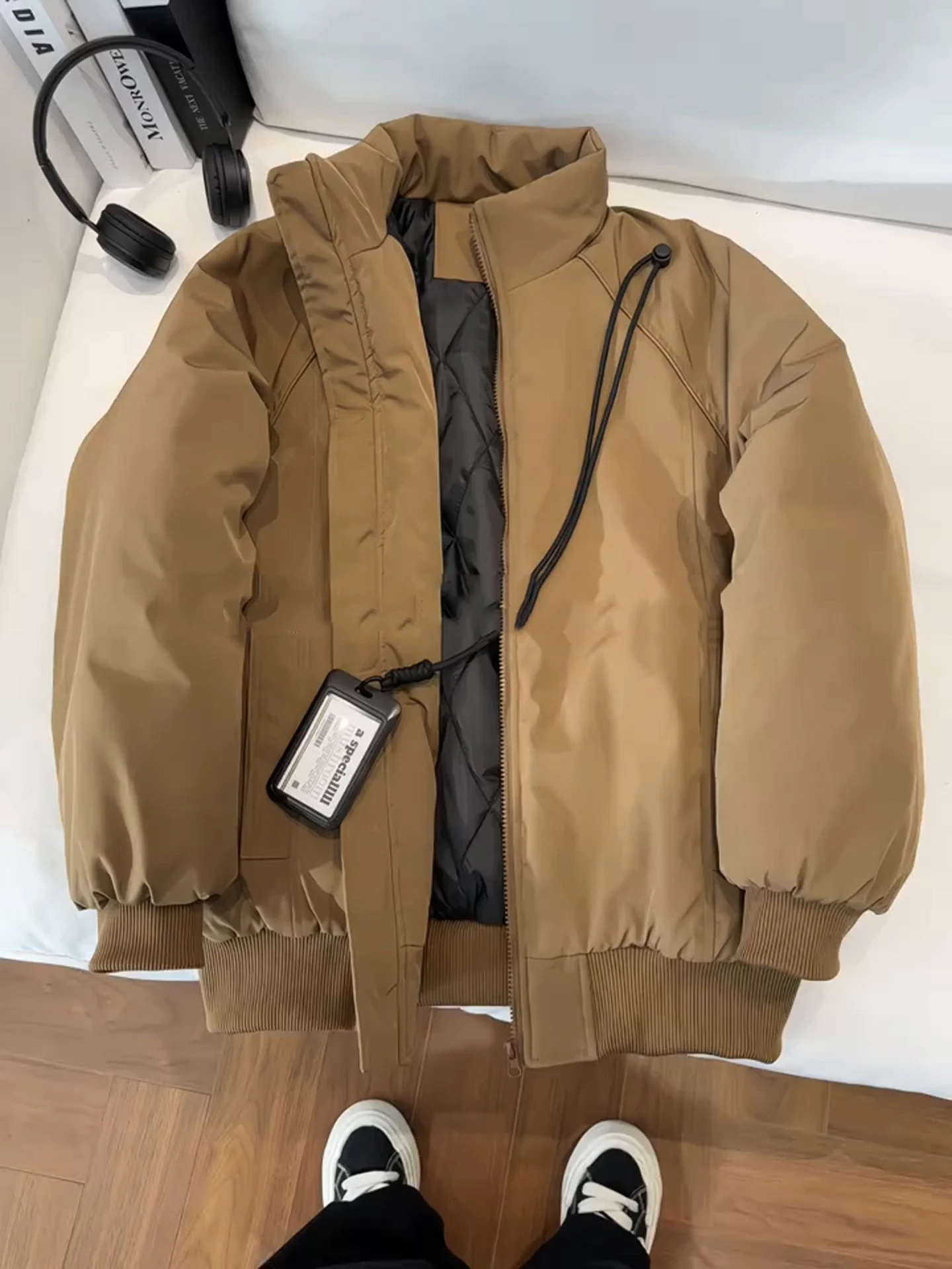 Хлопковая куртка в стиле ретро American Pilot, мужская зимняя модная коричневая футболка с защитой от футболки, хлопковая одежда, модная молодежная одежда
Хлопковая куртка в стиле ретро American Pilot, мужская зимняя модная коричневая футболка с защитой от футболки, хлопковая одежда, модная молодежная одежда