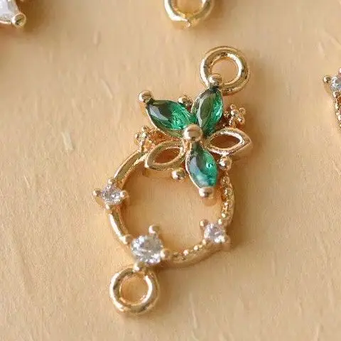 1pcs Copper Plated Gold Zircon Sweet Wind Hollow Torus Pendant Charms For Jewelry Making DIY Bracelet Accessories Findings
1pcs Copper Plated Gold Zircon Sweet Wind Hollow Torus Pendant Charms For Jewelry Making DIY Bracelet Accessories Findings