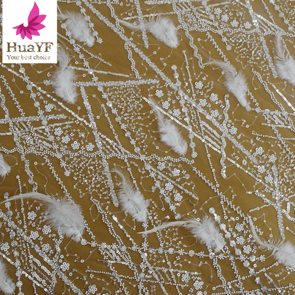 1 Yard 2024 New arrival design white wedding dress beaded lace with feathers HY2871
1 Yard 2024 New arrival design white wedding dress beaded lace with feathers HY2871