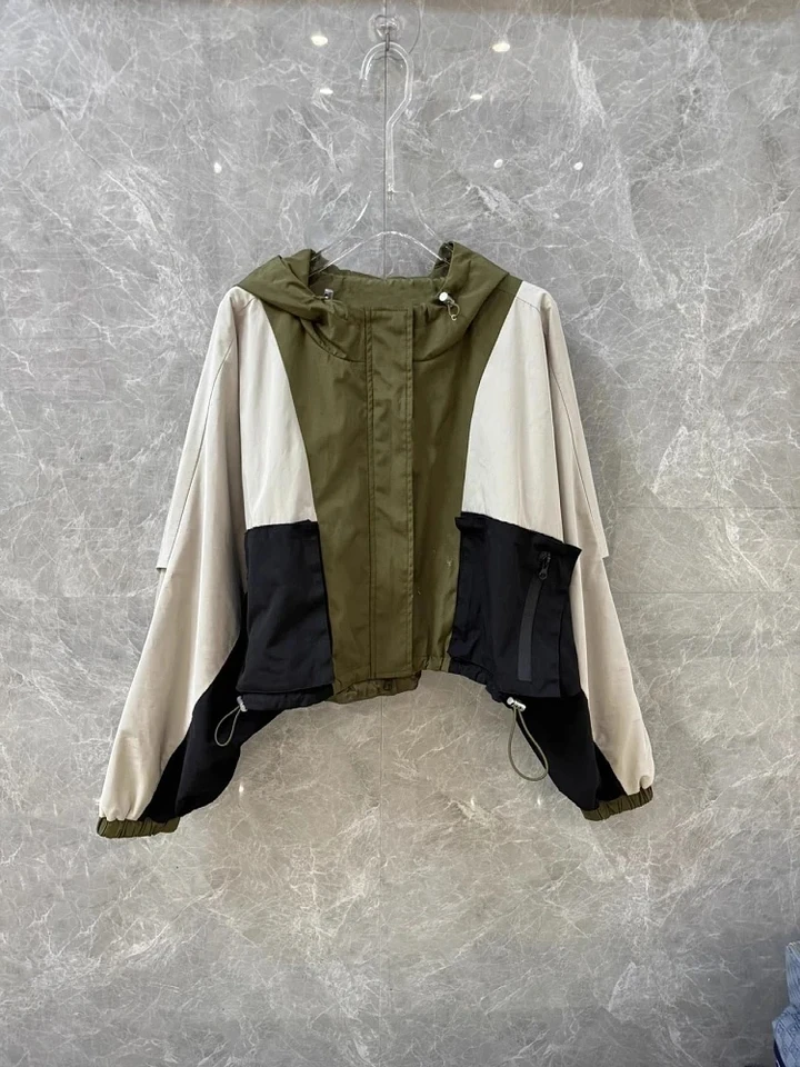 2024 Spring Fashion Women Patchwork Loose Batwing Sleeve Jacket Coat for Female 2 Color
2024 Spring Fashion Women Patchwork Loose Batwing Sleeve Jacket Coat for Female 2 Color