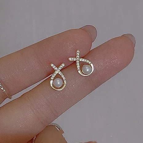 Real 925 Sterling Silver 14K Gold Zircon Pearl Cross Drop Stud Earrings for Women Minimalist Fine Jewelry Trendy Accessories
Real 925 Sterling Silver 14K Gold Zircon Pearl Cross Drop Stud Earrings for Women Minimalist Fine Jewelry Trendy Accessories