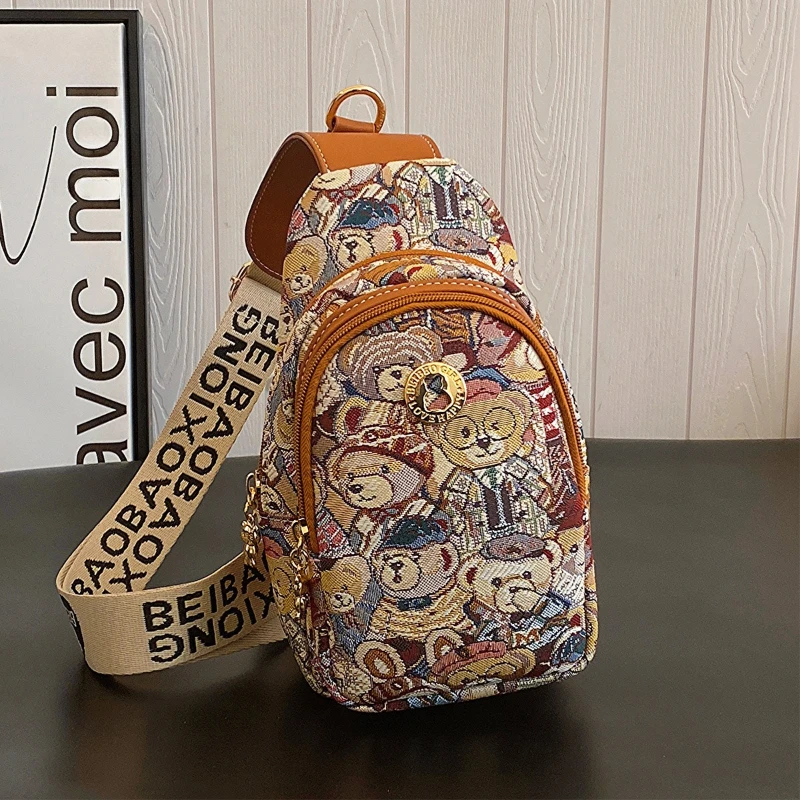 Нагрудная сумка с плюшевым мишкой из мультфильма, модная и повседневная женская сумка на плечо, практичная большая вместительная сумка для хранения мобильного телефона
Нагрудная сумка с плюшевым мишкой из мультфильма, модная и повседневная женская сумка на плечо, практичная большая вместительная сумка для хранения мобильного телефона