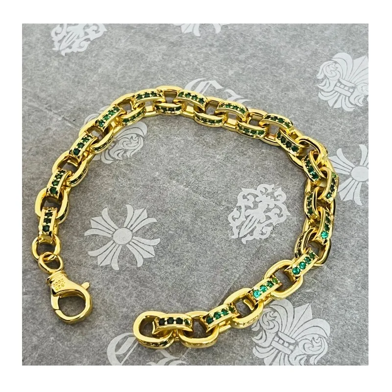 New Personalized Gold Green Diamond Light Luxury Temperament Latch Letter Bracelet Couple Same Style
New Personalized Gold Green Diamond Light Luxury Temperament Latch Letter Bracelet Couple Same Style