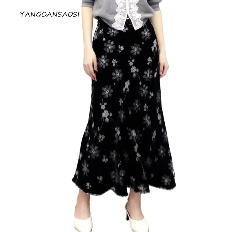 2025 Women's Fashion Autumn New Collection 30% Natural Mulberry Silk Velvet Printed Oblique Cut Fork Retro Fishtail Skirt
2025 Women's Fashion Autumn New Collection 30% Natural Mulberry Silk Velvet Printed Oblique Cut Fork Retro Fishtail Skirt