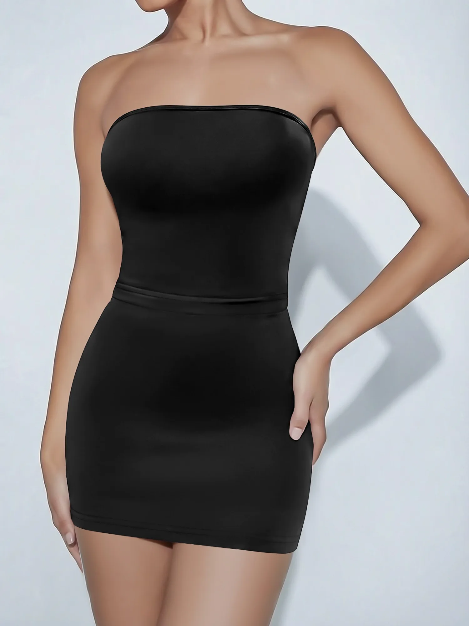 Retro Hong Kong Style Female Two Piece Set Strapless Wrap Chest Top Hip Hugging Mini Skirt Street Trend Casual All Match Clothes
Retro Hong Kong Style Female Two Piece Set Strapless Wrap Chest Top Hip Hugging Mini Skirt Street Trend Casual All Match Clothes