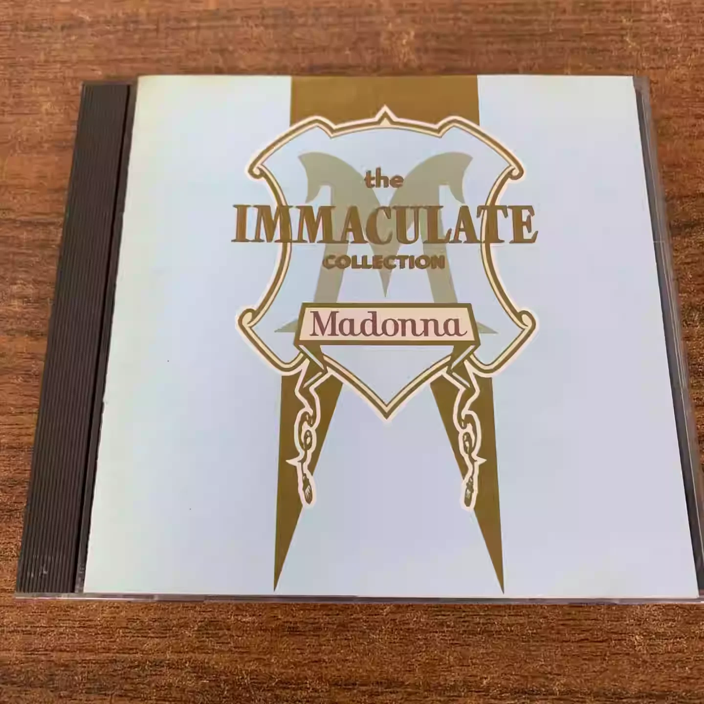Classic Pop & Dance-Pop Album Madonna Music CD The Immaculate Collection Music Record Cosplay Walkman Car Soundtracks Box Gifts
Classic Pop & Dance-Pop Album Madonna Music CD The Immaculate Collection Music Record Cosplay Walkman Car Soundtracks Box Gifts