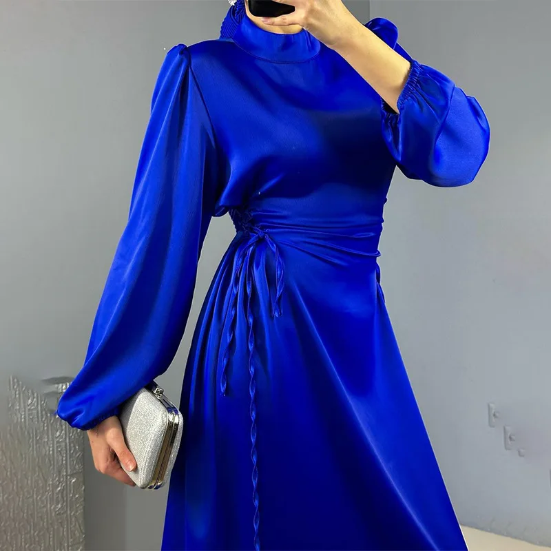 New Women High Neck Solid Color Long Dresses Muslim High Waist Tie Up Abaya Dubai Lantern Sleeve Slim Robes Ladies Holiday Dress
New Women High Neck Solid Color Long Dresses Muslim High Waist Tie Up Abaya Dubai Lantern Sleeve Slim Robes Ladies Holiday Dress