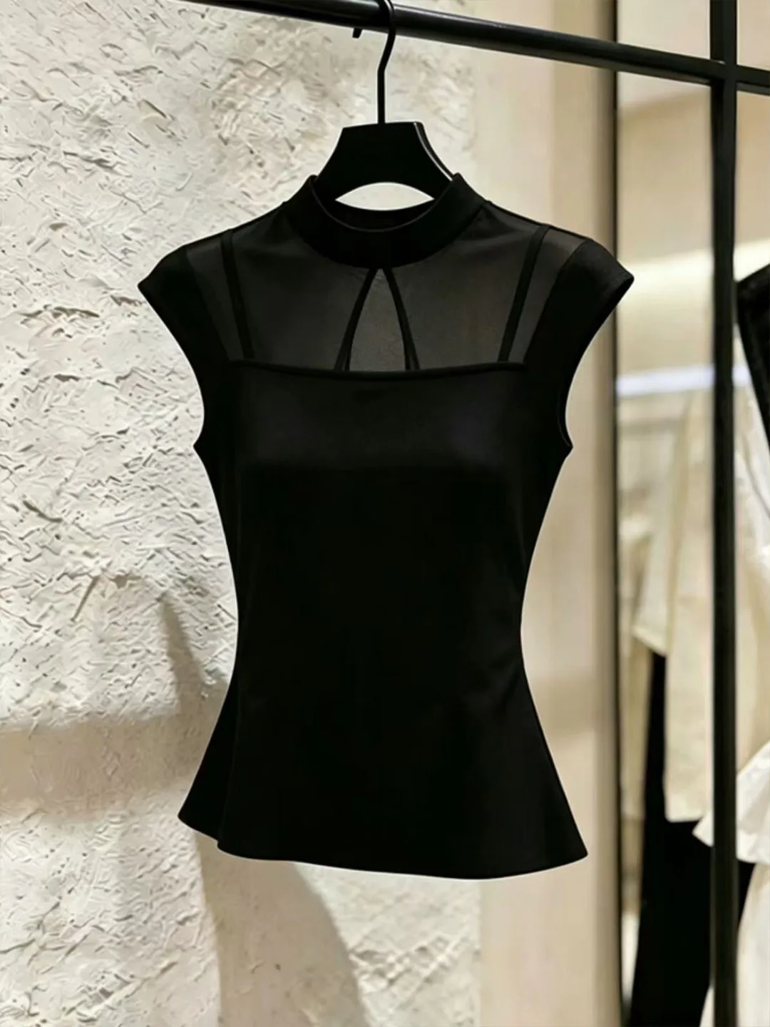 Elegant Unique Slimming Chic Summer Top Korean Style Commute Soft Gentle Fashionable Age-Defying Floral Cardi Silk Blouse
Elegant Unique Slimming Chic Summer Top Korean Style Commute Soft Gentle Fashionable Age-Defying Floral Cardi Silk Blouse