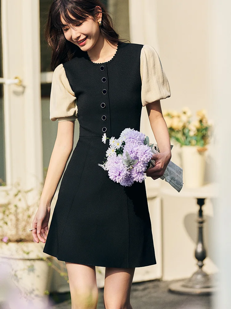 French niche new small fragrance design with lace collar, bubble sleeves, waistband knit dress
French niche new small fragrance design with lace collar, bubble sleeves, waistband knit dress