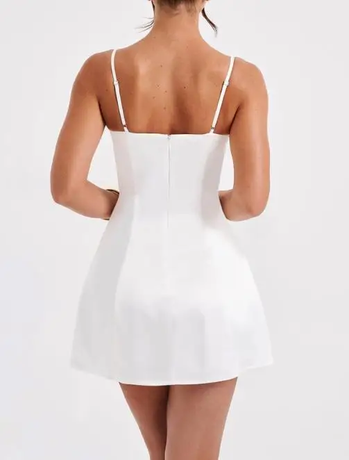 Women's Dress 2025 Fashion Spring/summer Latest Hot Selling Style Elegant Sexy Y2K Hot Girl Strap Solid Color Short Skirt Dress
Women's Dress 2025 Fashion Spring/summer Latest Hot Selling Style Elegant Sexy Y2K Hot Girl Strap Solid Color Short Skirt Dress