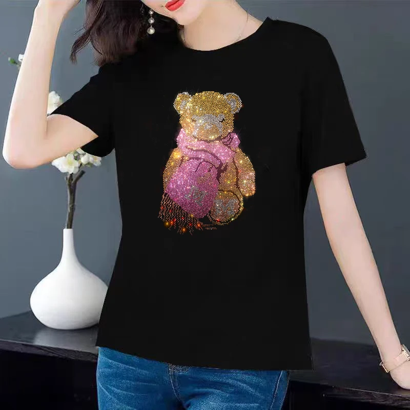 A summer casual T-shirt for women designed with fashionable, creative and cute little bears and Rhinestone
A summer casual T-shirt for women designed with fashionable, creative and cute little bears and Rhinestone