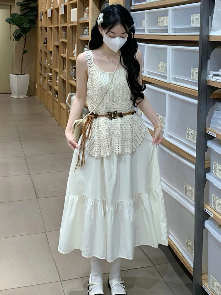 Bohemian Holiday Style Two-Piece Women's Clothing Set Hollow out Cover up Tank Top Overalls Summer Fashion Outfit
Bohemian Holiday Style Two-Piece Women's Clothing Set Hollow out Cover up Tank Top Overalls Summer Fashion Outfit