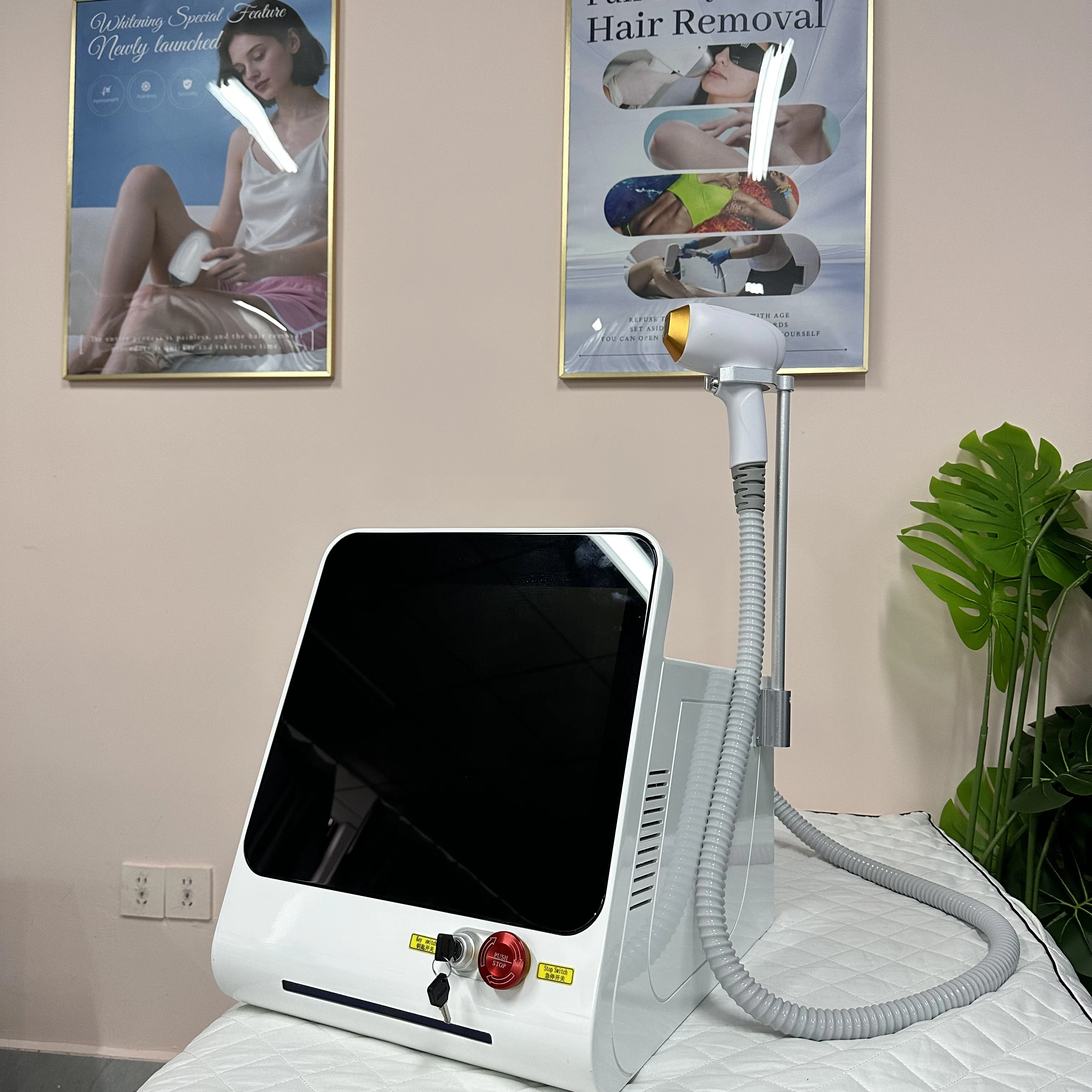 Portable 808 3wave Diode Laser Permanent Hair Remove Fast Depilation Painfree Follicle Penetration Skin Rejuvenation Device
Portable 808 3wave Diode Laser Permanent Hair Remove Fast Depilation Painfree Follicle Penetration Skin Rejuvenation Device
