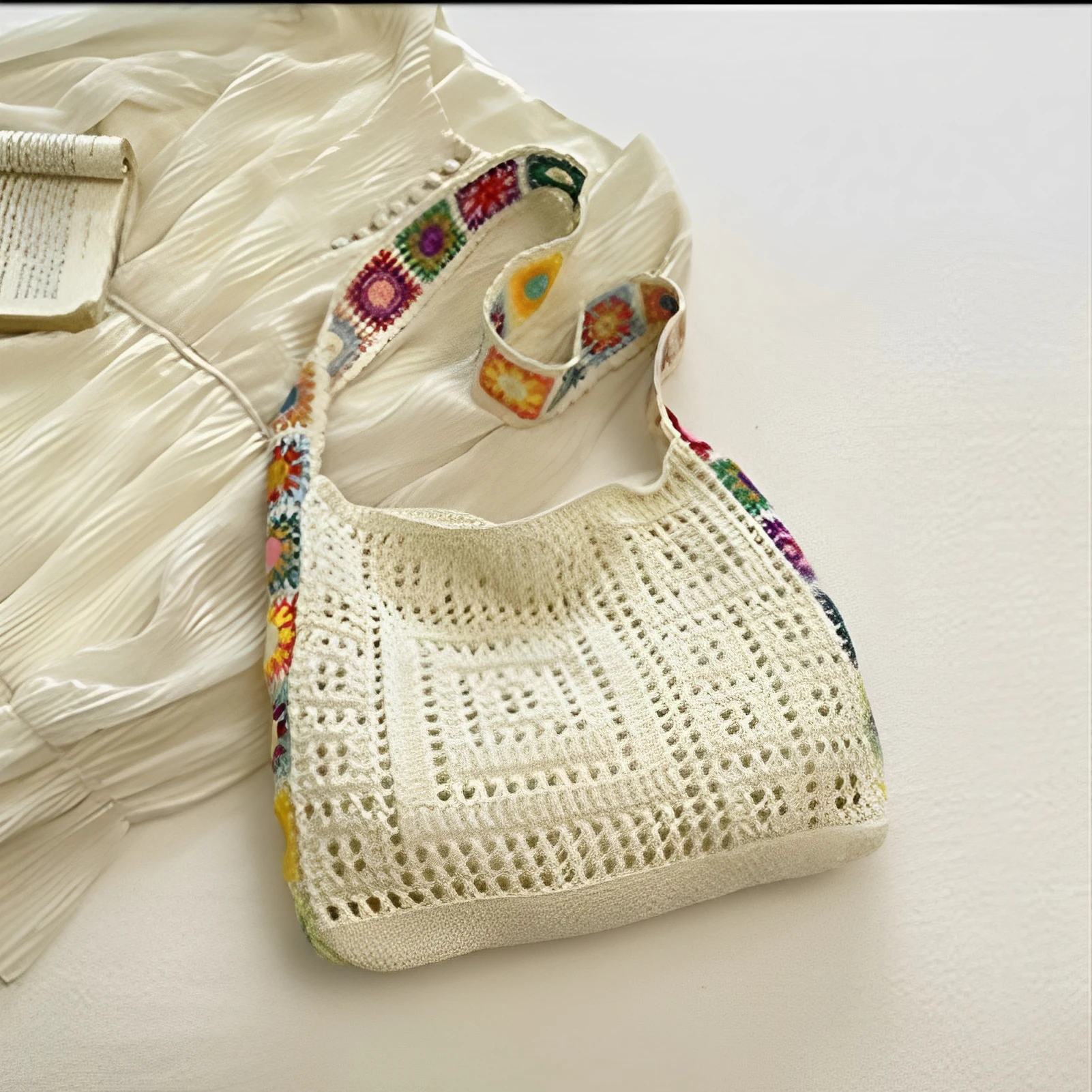 Crochet Mesh Beach Tote Bag Aesthetic Shoulder Handbags Simple Crossbody Bag for Ladies Shopping Travel Daily Use
Crochet Mesh Beach Tote Bag Aesthetic Shoulder Handbags Simple Crossbody Bag for Ladies Shopping Travel Daily Use