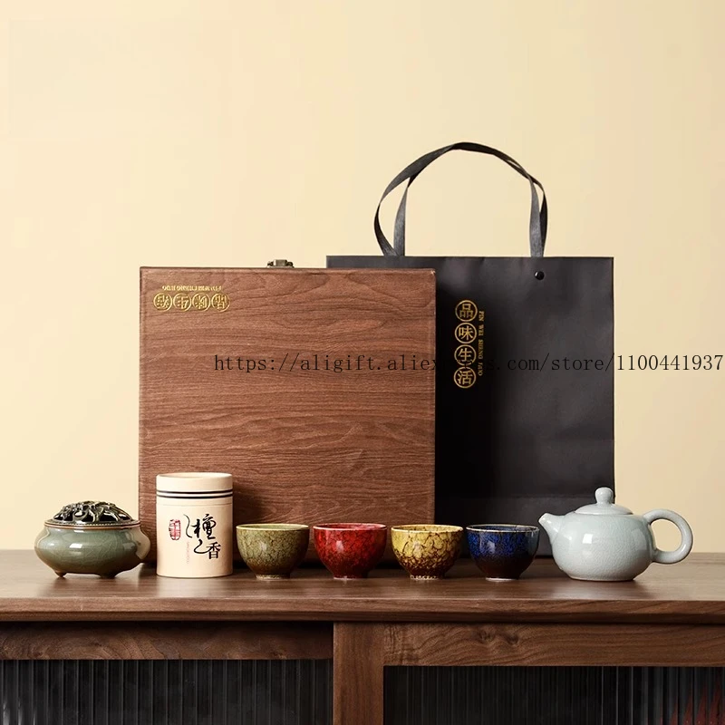 Изысканная чайная чашка Four Seasons, чайный сервиз, подарочная коробка для бизнеса, практичные памятные подарки для пожилых родителей, подарки на день рождения
Изысканная чайная чашка Four Seasons, чайный сервиз, подарочная коробка для бизнеса, практичные памятные подарки для пожилых родителей, подарки на день рождения