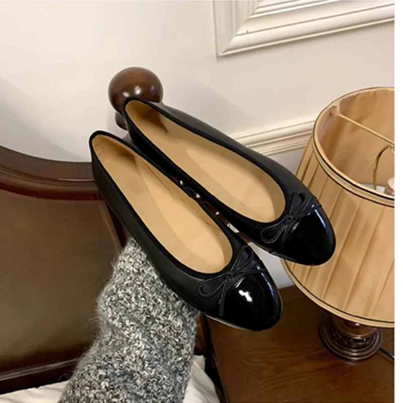 Women's Ballet Shoes 2025 New Round Headed Bow Comfortable Casual Flat Bottom Shallow Mouth Women's Single Shoes
Women's Ballet Shoes 2025 New Round Headed Bow Comfortable Casual Flat Bottom Shallow Mouth Women's Single Shoes