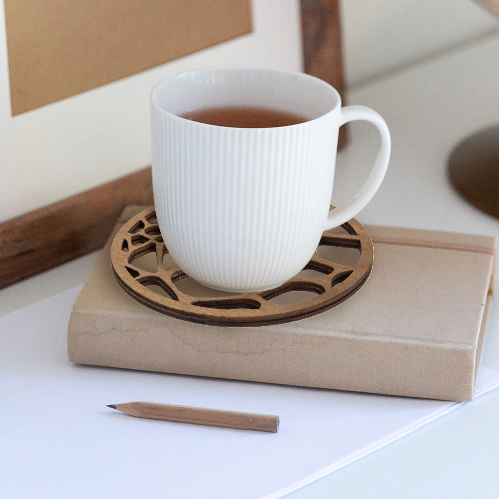 10pcs Wooden Coaster Round Hollow Cup Mat Natural Non-Slip Heat-Resistant For Tableware Protection Home Tea House Hotel Decor
10pcs Wooden Coaster Round Hollow Cup Mat Natural Non-Slip Heat-Resistant For Tableware Protection Home Tea House Hotel Decor