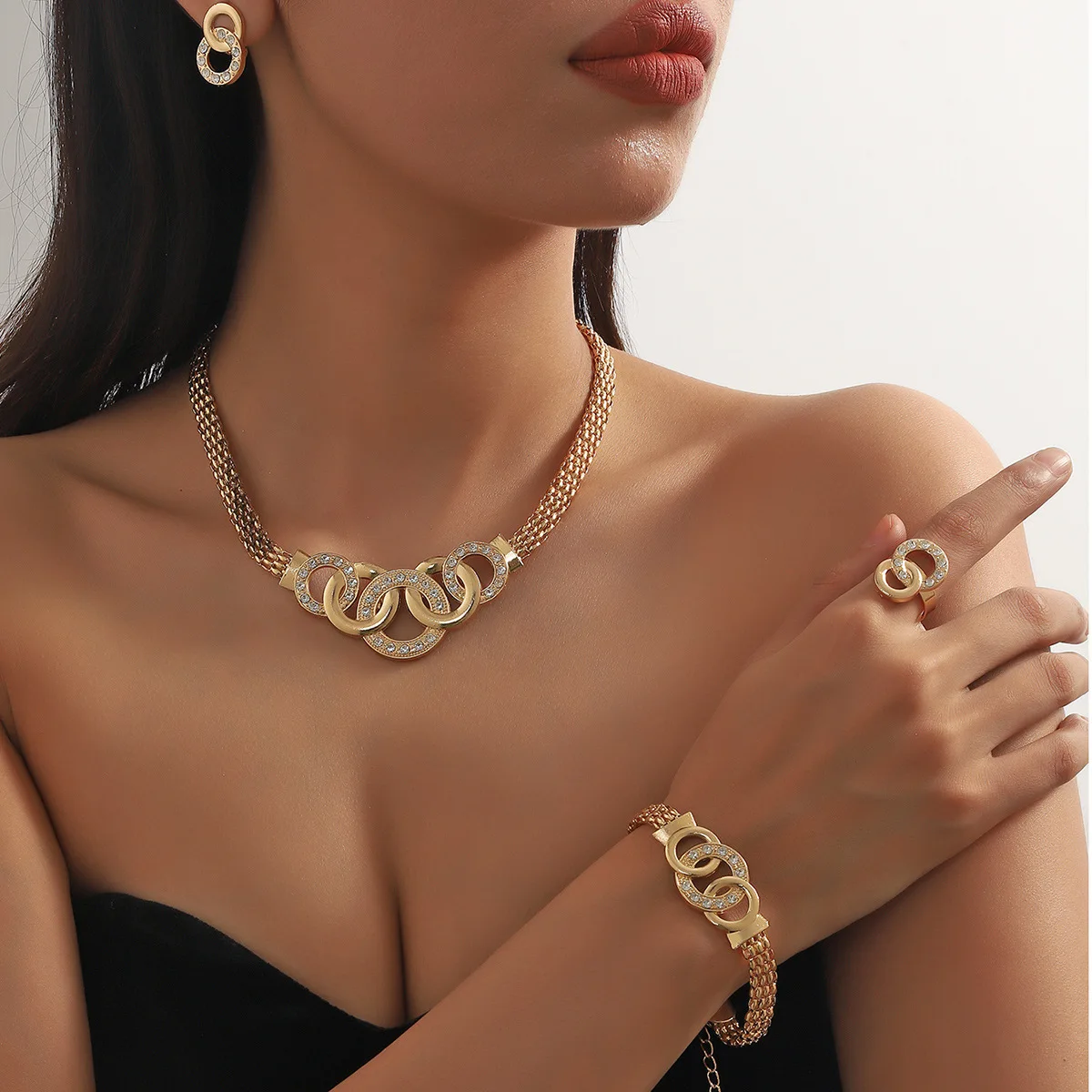 Fashion Jewelry Women's Suit Gorgeous Rhinestone Cross Ring Necklace Stud Earrings Bracelet Ring Set
Fashion Jewelry Women's Suit Gorgeous Rhinestone Cross Ring Necklace Stud Earrings Bracelet Ring Set