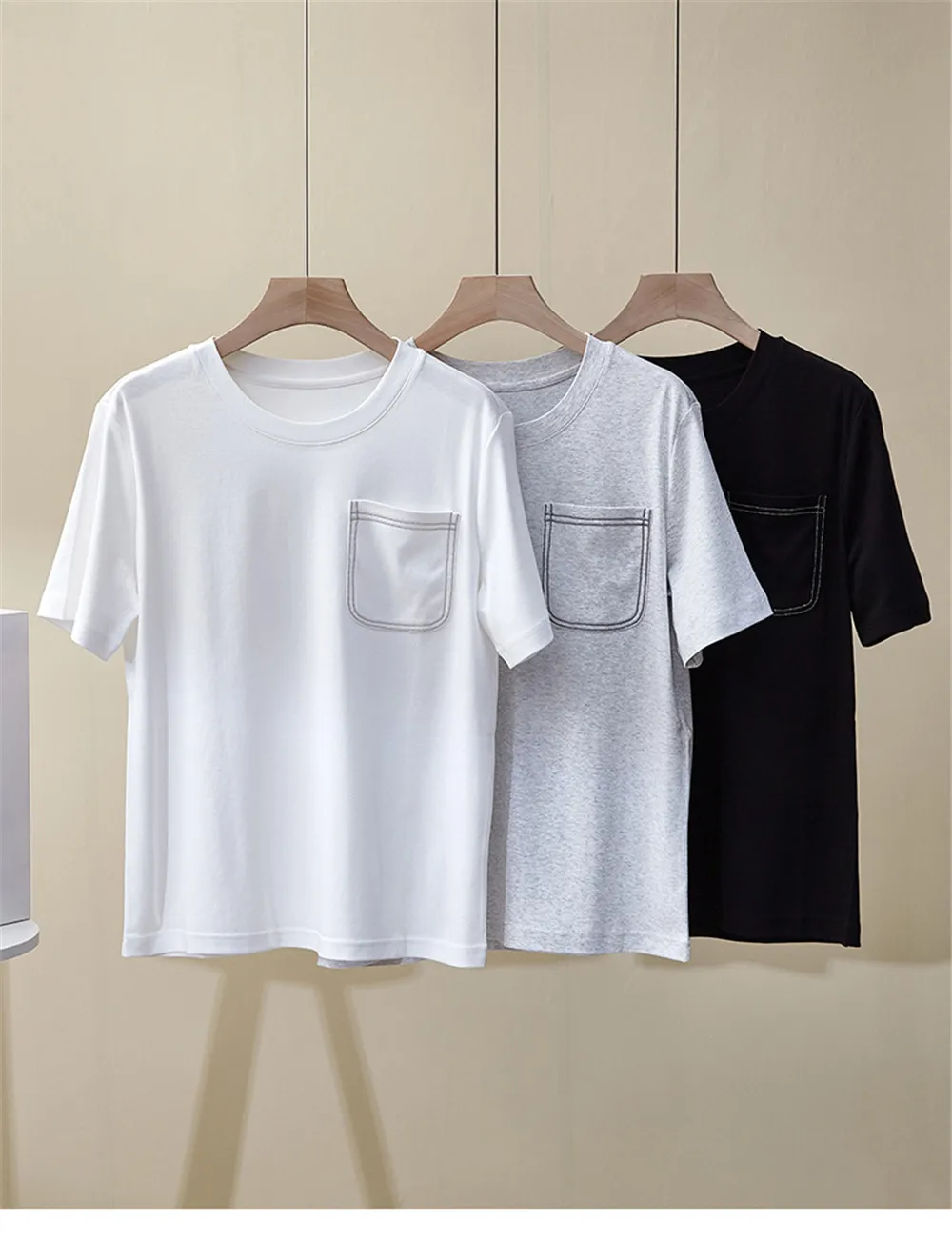 Summer New Top Round Neck Casual Loose Simple Versatile Pocket Chain Pure Cotton Short Sleeved T-Shirt
Summer New Top Round Neck Casual Loose Simple Versatile Pocket Chain Pure Cotton Short Sleeved T-Shirt