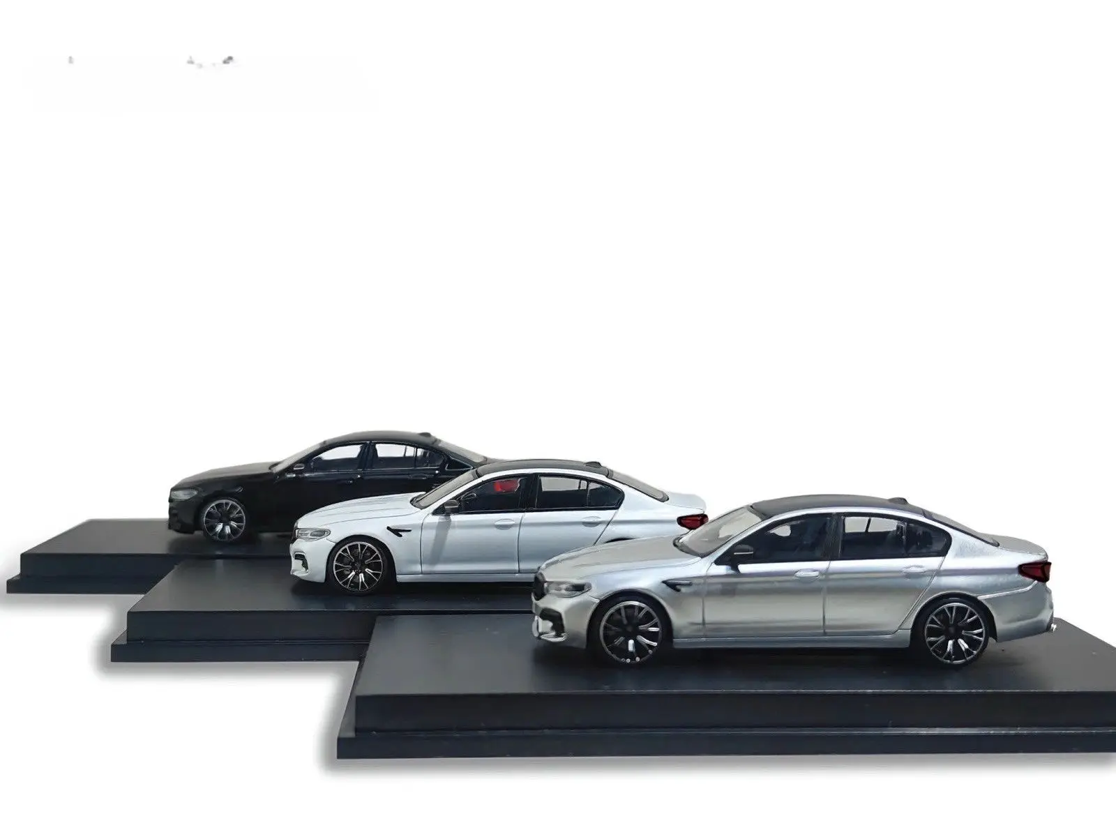 MJ 1:64 M5 F90 Modern Performance Four-Door Sedan Alloy Diecast Limited Edition Collectible Model
MJ 1:64 M5 F90 Modern Performance Four-Door Sedan Alloy Diecast Limited Edition Collectible Model