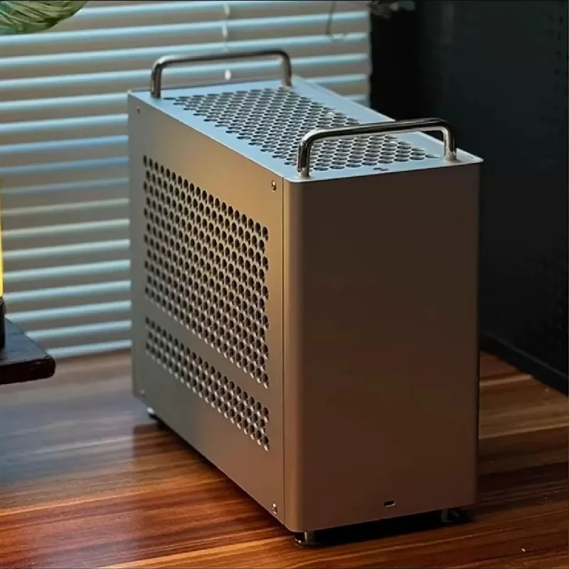 B2Pro All-aluminum MATX Small Host ATX SFX Chassis, Handle Matte Simple 240 Water Cooling
B2Pro All-aluminum MATX Small Host ATX SFX Chassis, Handle Matte Simple 240 Water Cooling