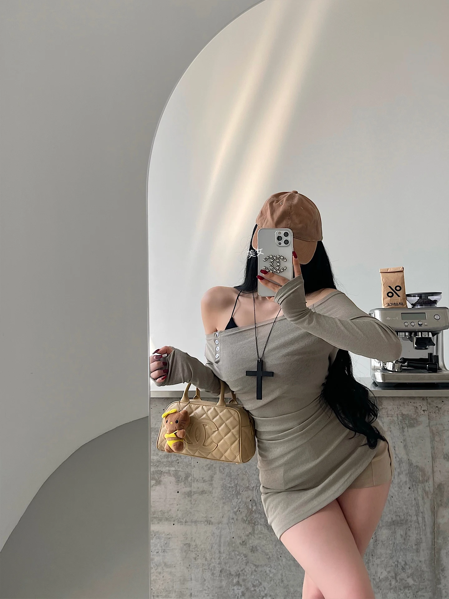 Young Girl Day Pure Desire Lazy Style Slope Shoulder Pleated Waist Long Sleeve Thin Sun Protection Cover up Top Women's Fashion
Young Girl Day Pure Desire Lazy Style Slope Shoulder Pleated Waist Long Sleeve Thin Sun Protection Cover up Top Women's Fashion