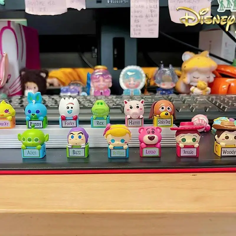 Disney Аниме фигурки загадочная коробка шторка История игрушек Микки Маус Ститч Коллекция игрушек милый подарок на день рождения
Disney Аниме фигурки загадочная коробка шторка История игрушек Микки Маус Ститч Коллекция игрушек милый подарок на день рождения