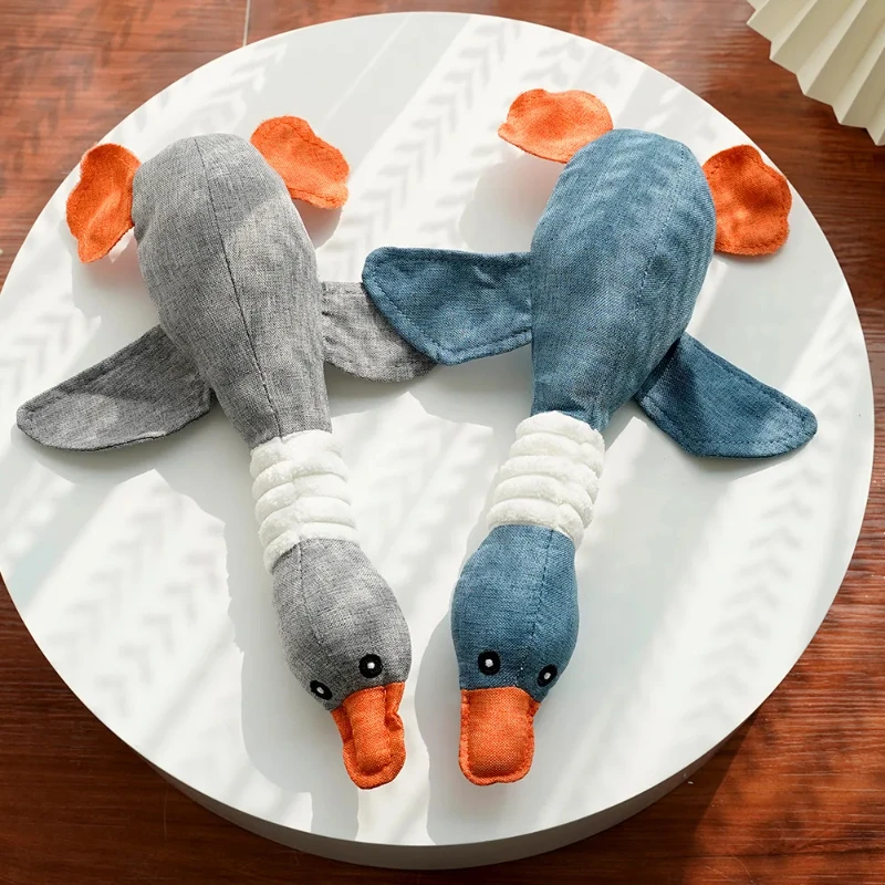 Pet Toys Geese Sound Bite Resistant Teeth Grinding Teeth Cleaning Dog Cat Pet Supplies
Pet Toys Geese Sound Bite Resistant Teeth Grinding Teeth Cleaning Dog Cat Pet Supplies